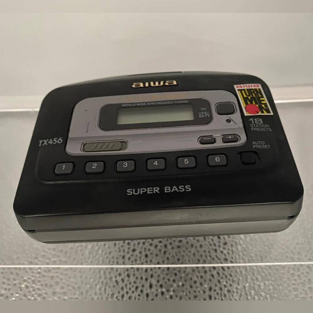 “Aiwa” Vintage TX-456 Walkman Type AM-FM Cassette Player